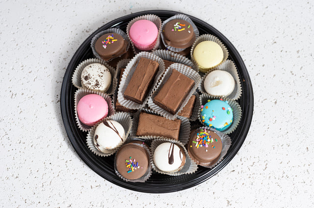 Oreo, Macaron & Brownie Tray