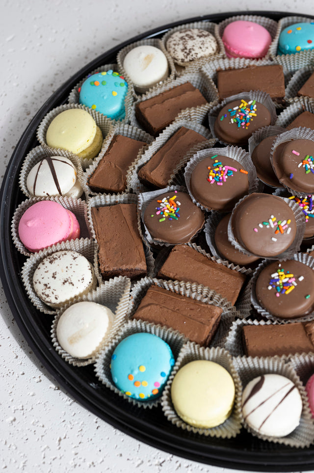 Oreo, Macaron & Brownie Tray