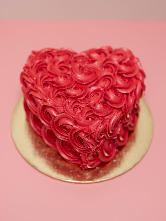 Red Heart Cake #718Featured