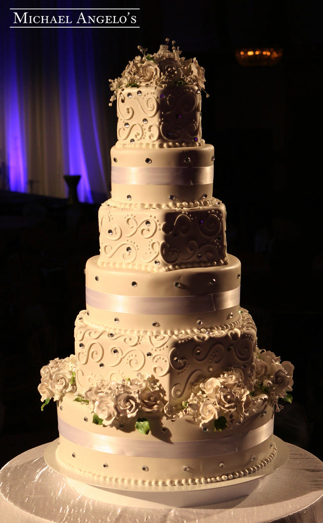 Glitz & Glam #18Luxe