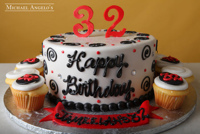 Round with Monogram Cupcakes #30Swirls