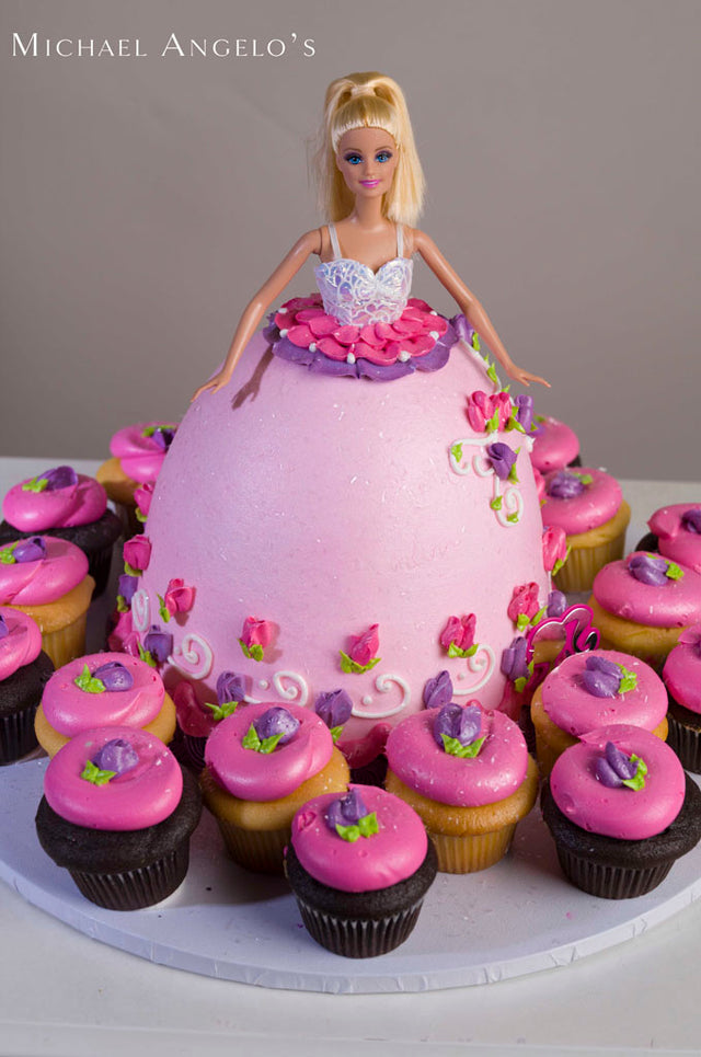 Doll Cake with Cupcakes #324Characters