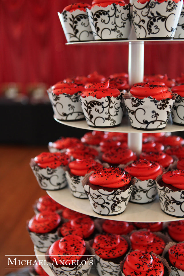 Red, White & Black #1Cupcake